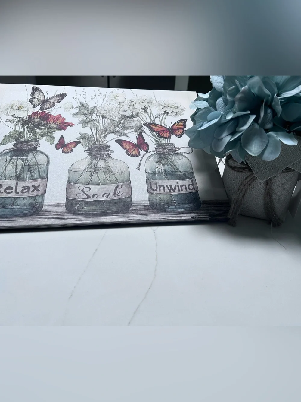 Canvas Bathroom Wall Frame & Burlap Flowers